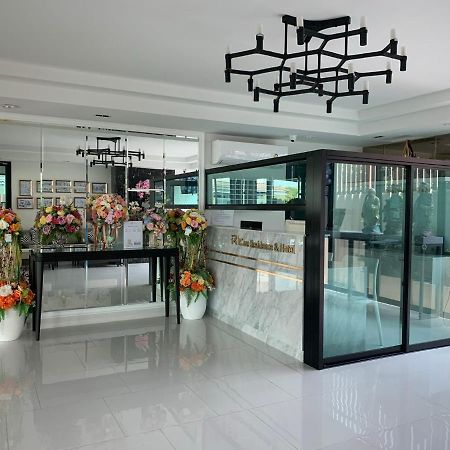 Icare Residence & Hotel Bangkok Exterior foto